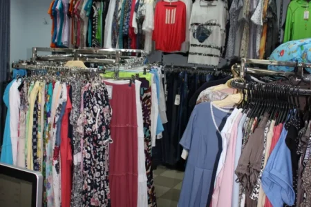 Магазин одежды для будущих мам Сезам-для мам! на улице Крылова фото 3
