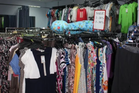 Магазин одежды для будущих мам Сезам-для мам! на улице Крылова фото 5