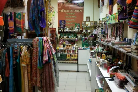 Магазин товаров из Индии на Институтской улице фото 8