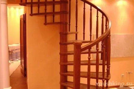 Компания по изготовлению деревянных лестниц фото 1